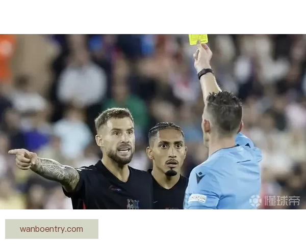 朱利亚诺赫拉德-马丁先触球却动作过重引发争议